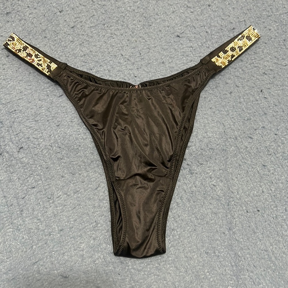 New Victoria’s Secret cheetah shine Brazilian panty